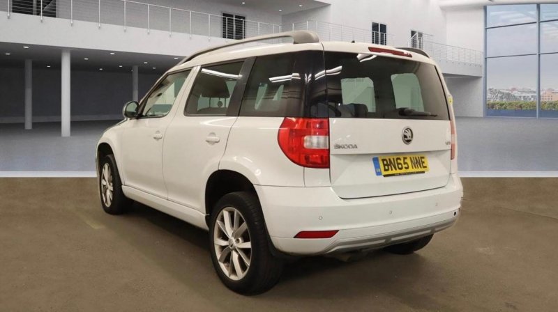 View SKODA YETI 2.0 TDI SE Euro 6 (s/s) 5dr