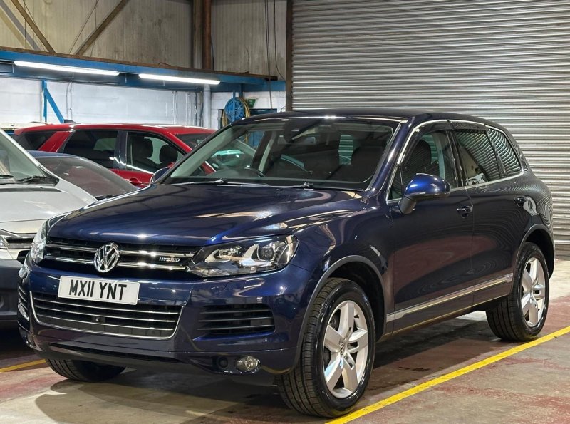 View VOLKSWAGEN TOUAREG 3.0h TSI V6 Hybrid Tiptronic 4WD Euro 5 (s/s) 5dr