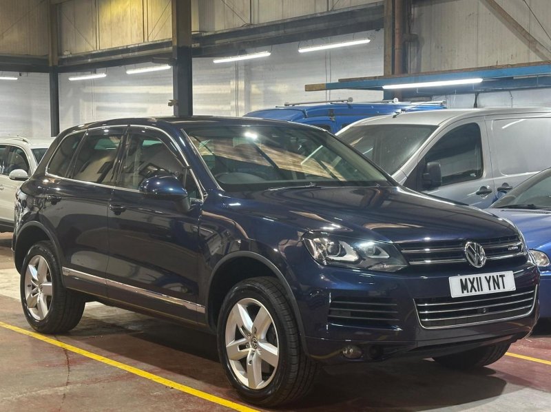 View VOLKSWAGEN TOUAREG 3.0h TSI V6 Hybrid Tiptronic 4WD Euro 5 (s/s) 5dr