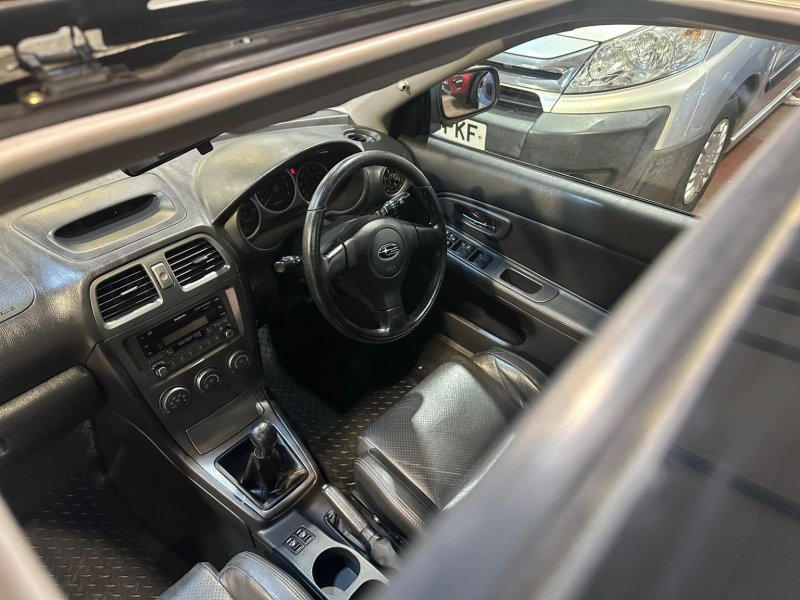 SUBARU IMPREZA