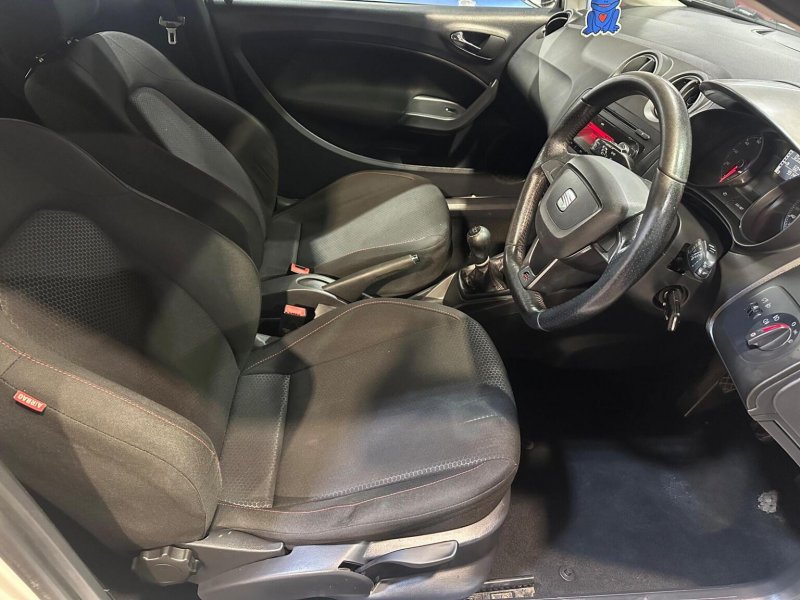 SEAT IBIZA