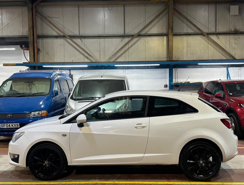 SEAT IBIZA