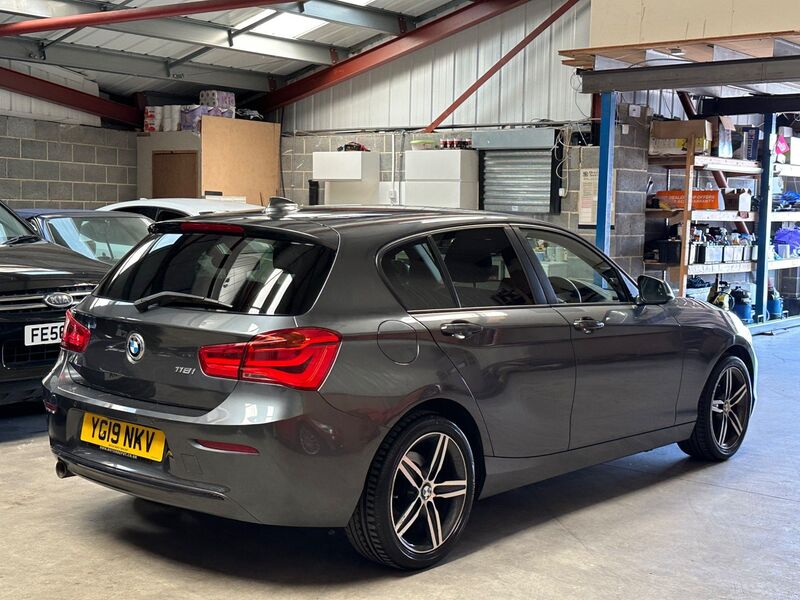 View BMW 1 SERIES 1.5 118i Sport Euro 6 (s/s) 5dr