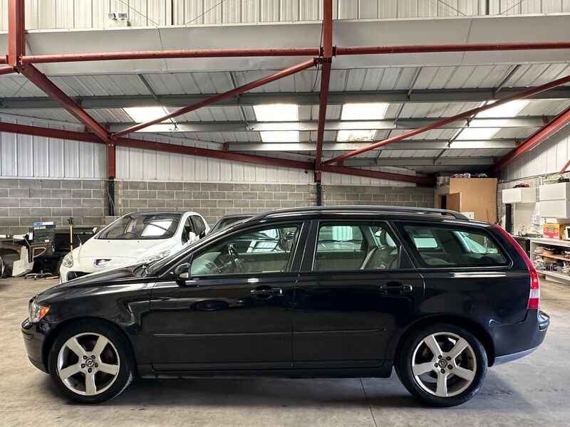VOLVO V50