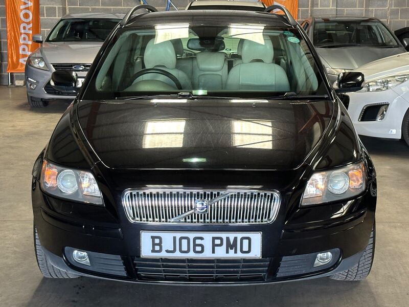 VOLVO V50