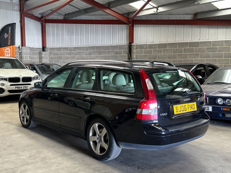 VOLVO V50