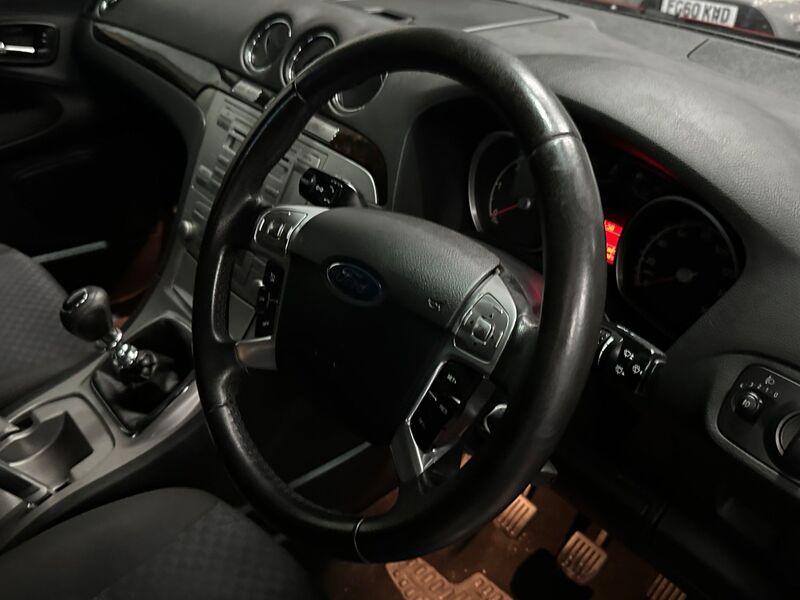 FORD GALAXY
