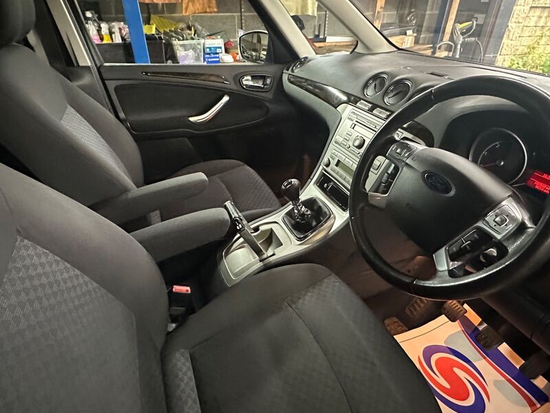 FORD GALAXY
