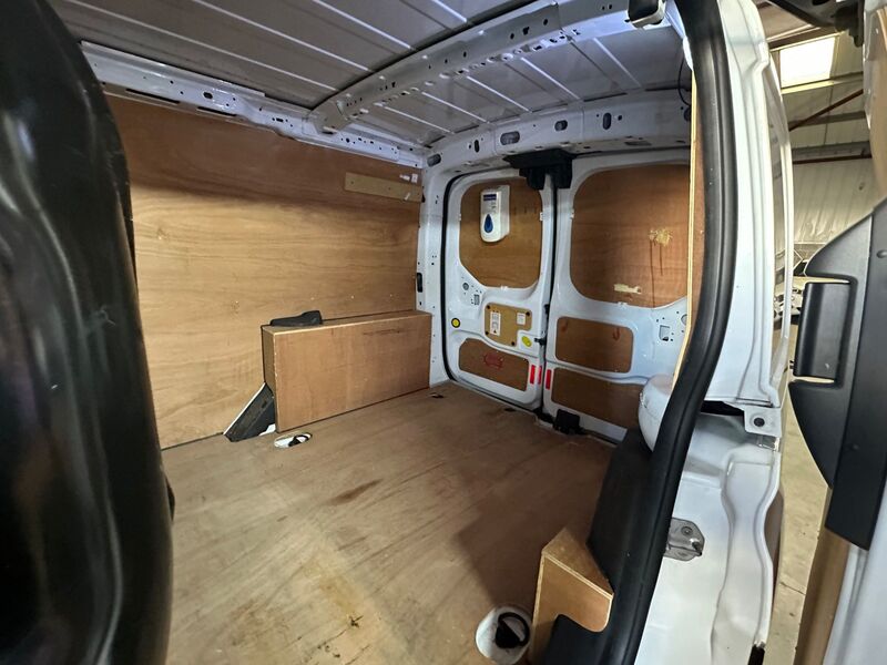 FORD TRANSIT CONNECT
