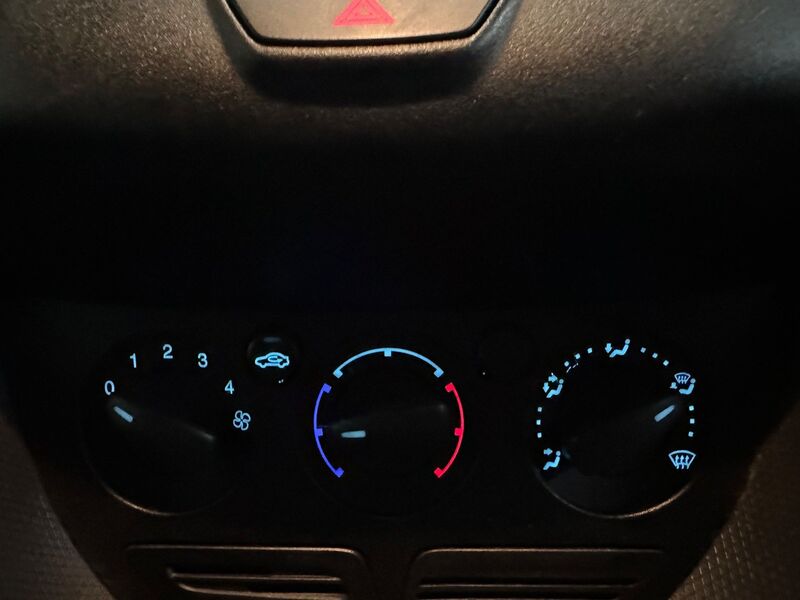 FORD TRANSIT CONNECT