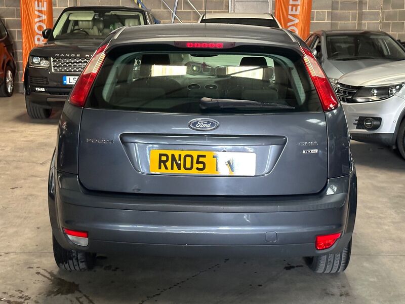 FORD FOCUS
