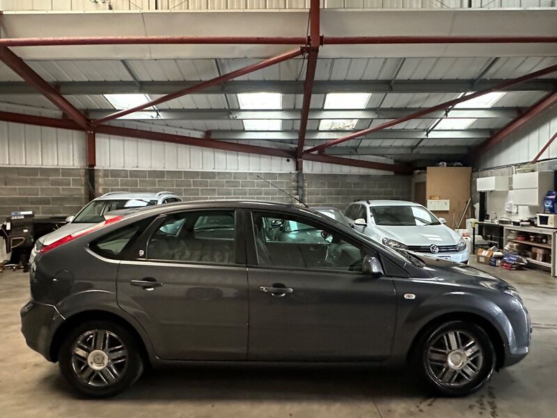 View FORD FOCUS 1.8 TDCi Ghia 5dr