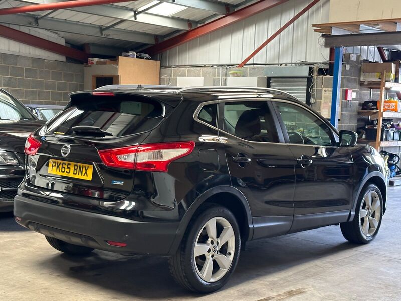 View NISSAN QASHQAI 1.5 dCi n-tec+ 2WD Euro 6 (s/s) 5dr