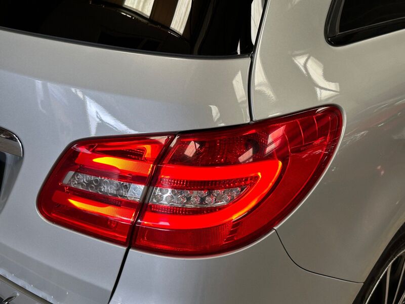 MERCEDES-BENZ B CLASS