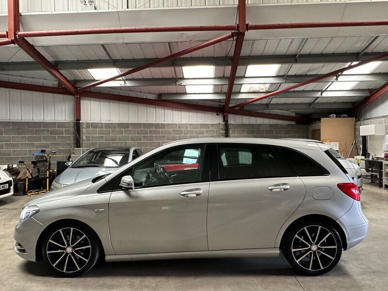 MERCEDES-BENZ B CLASS