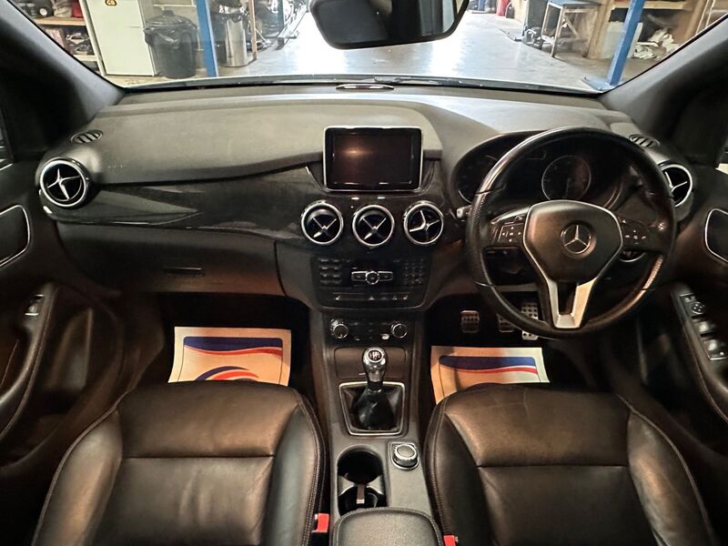 MERCEDES-BENZ B CLASS