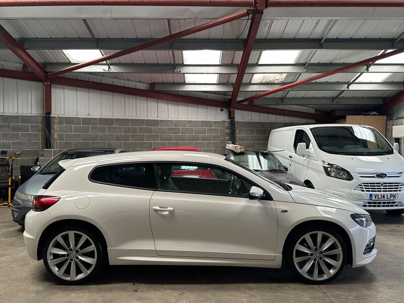 View VOLKSWAGEN SCIROCCO 2.0 TDI R-Line DSG Euro 5 3dr (Leather, Nav)