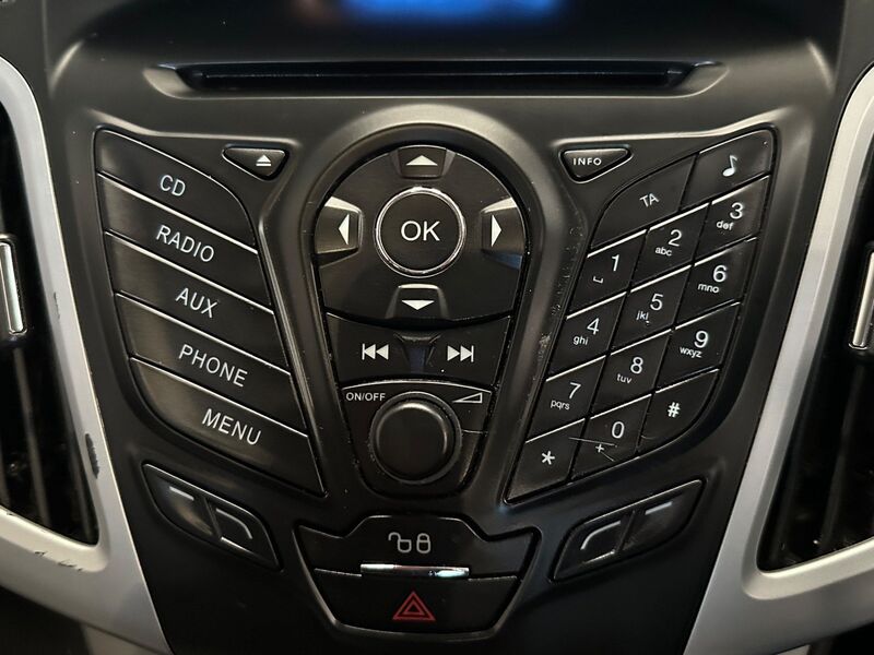 FORD FOCUS