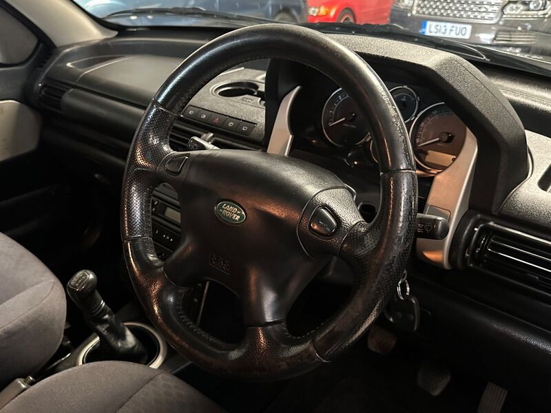 LAND ROVER FREELANDER
