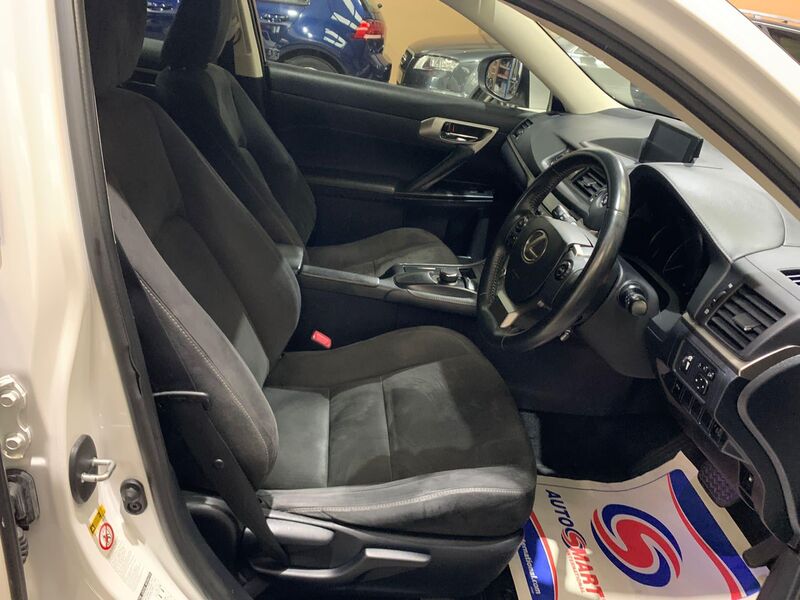 LEXUS CT 200H