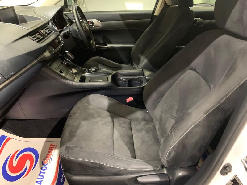 LEXUS CT 200H