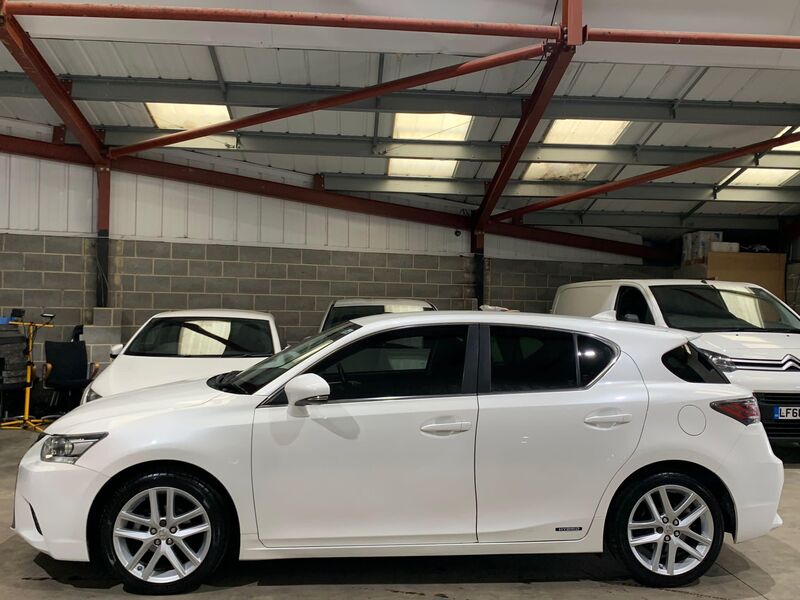 LEXUS CT 200H