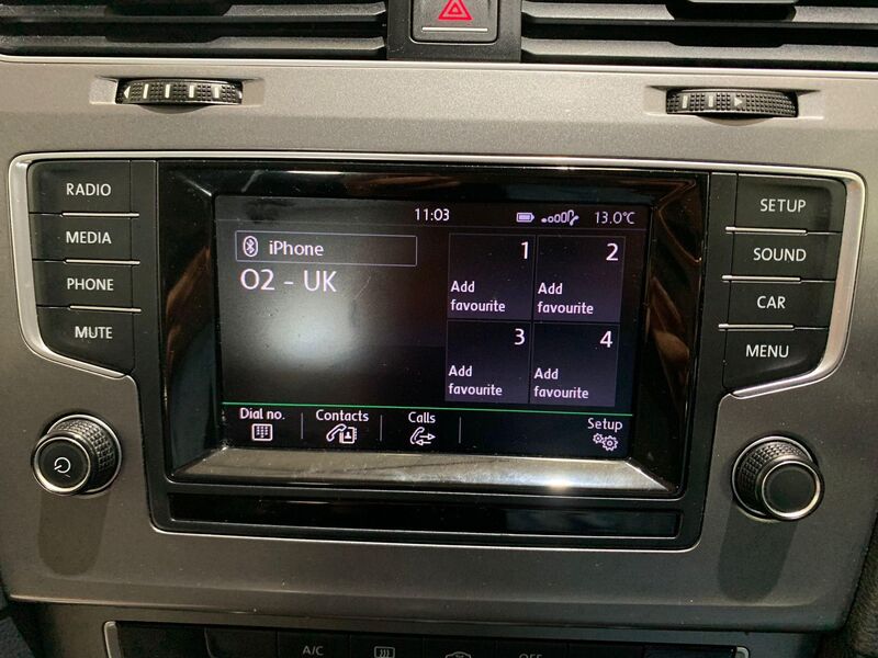 VOLKSWAGEN GOLF