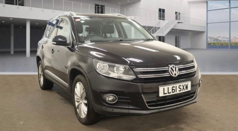 View VOLKSWAGEN TIGUAN 2.0 TDI BlueMotion Tech Sport DSG 4WD Euro 5 (s/s) 5dr