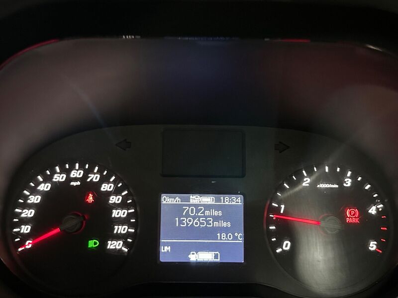 MERCEDES-BENZ SPRINTER