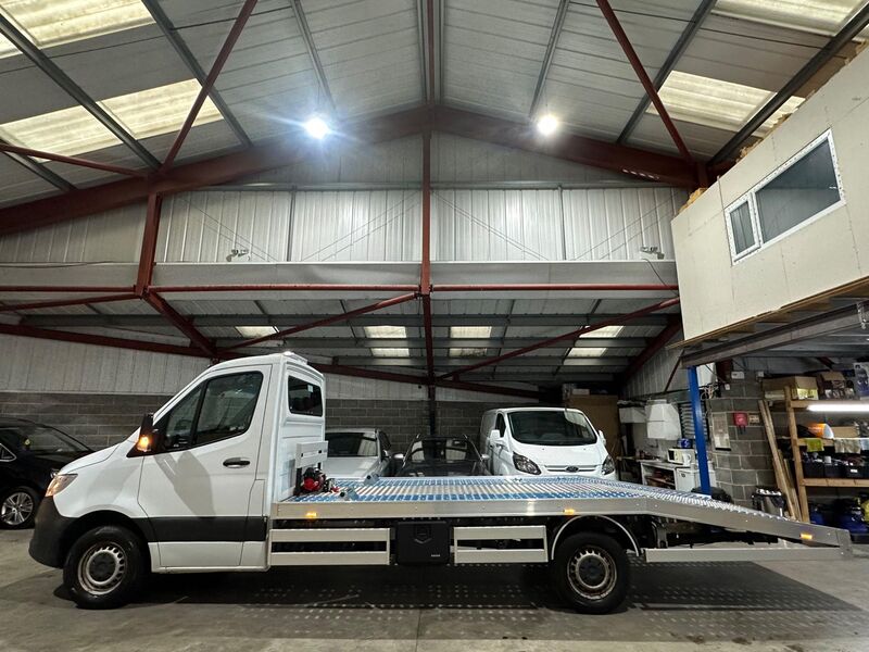 MERCEDES-BENZ SPRINTER